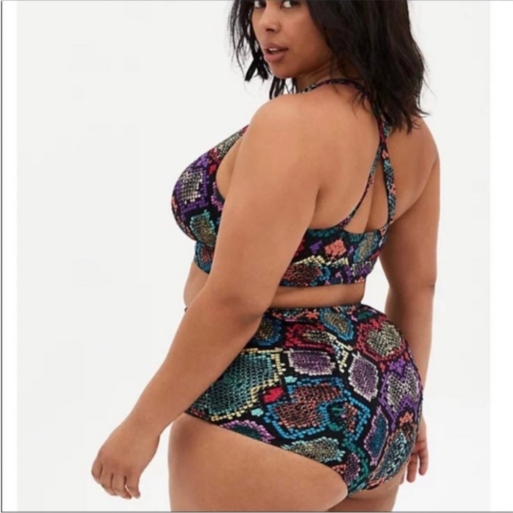 Torrid Snake skin High waisted Bikini Size 2